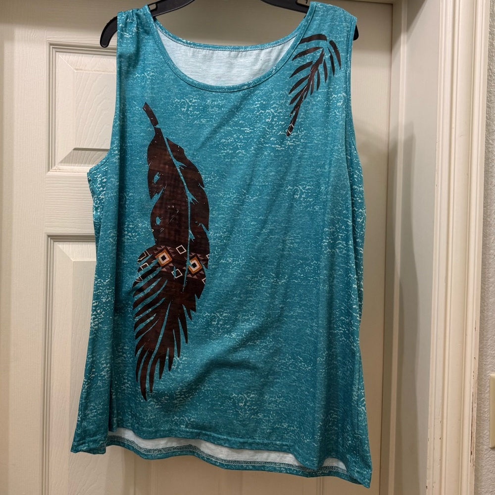 NWOT Sleeveless Feather Graphic Tank Top - Teal